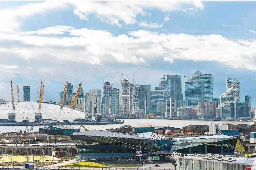 Luxury Apt 3Min Walk To London Excel,City Hall, O2