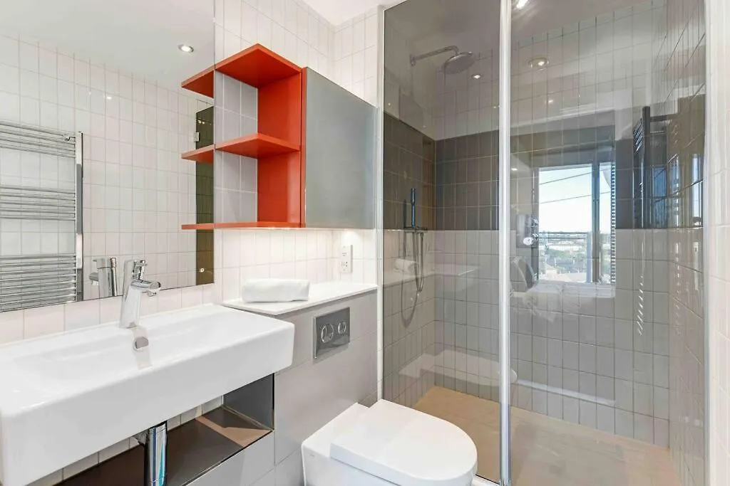 Luxury Apt 3Min Walk To London Excel,City Hall, O2